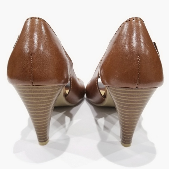 Thom McAn Brown Leather Peep Toe Stacked Heel Sz 7 - Picture 3 of 8